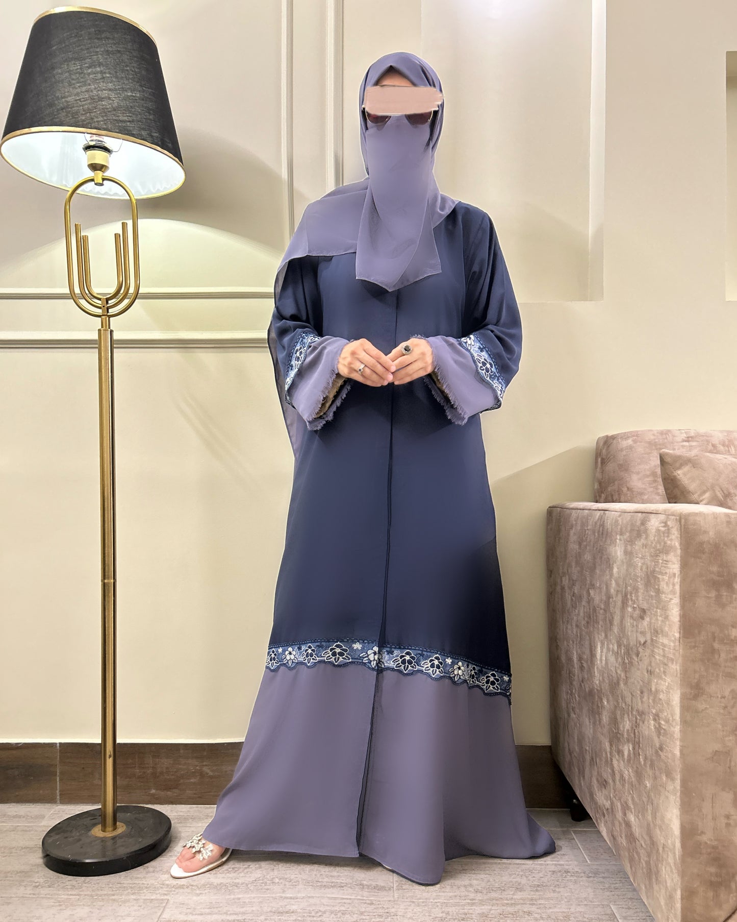 MINA ABAYA