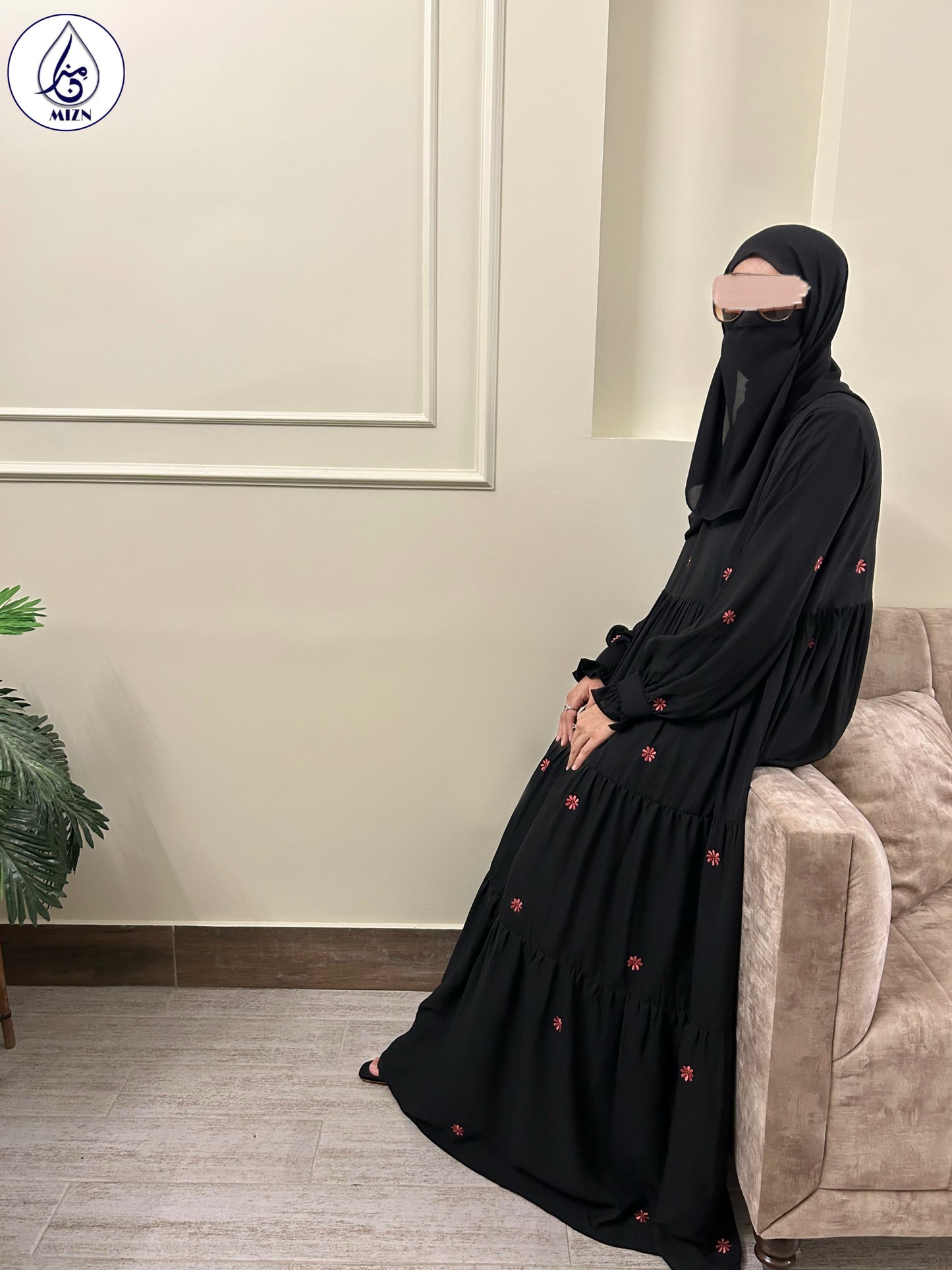 FLORA ABAYA