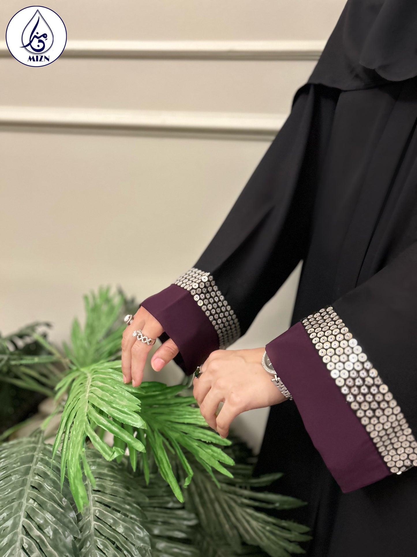 ORNATE ABAYA