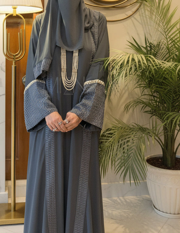 RUFFLES GREY ABAYA - MIZN