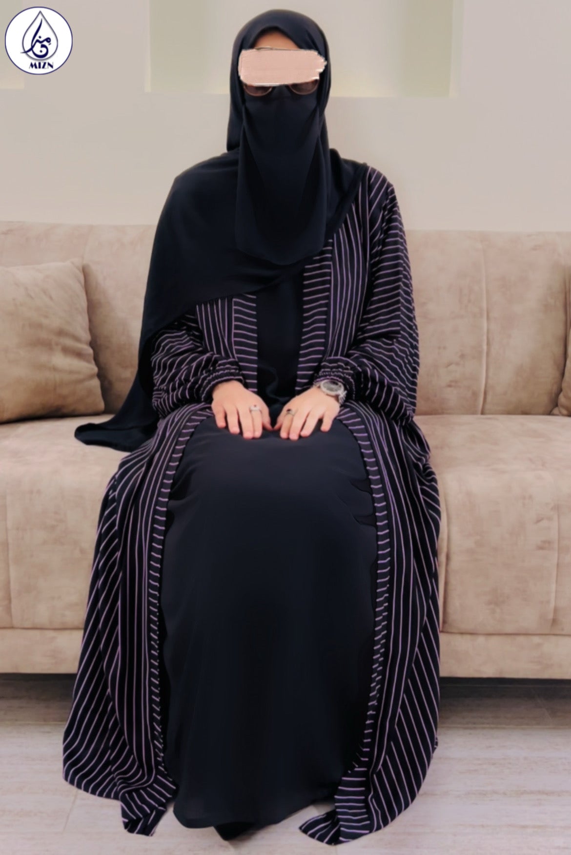 AURA ABAYA 1