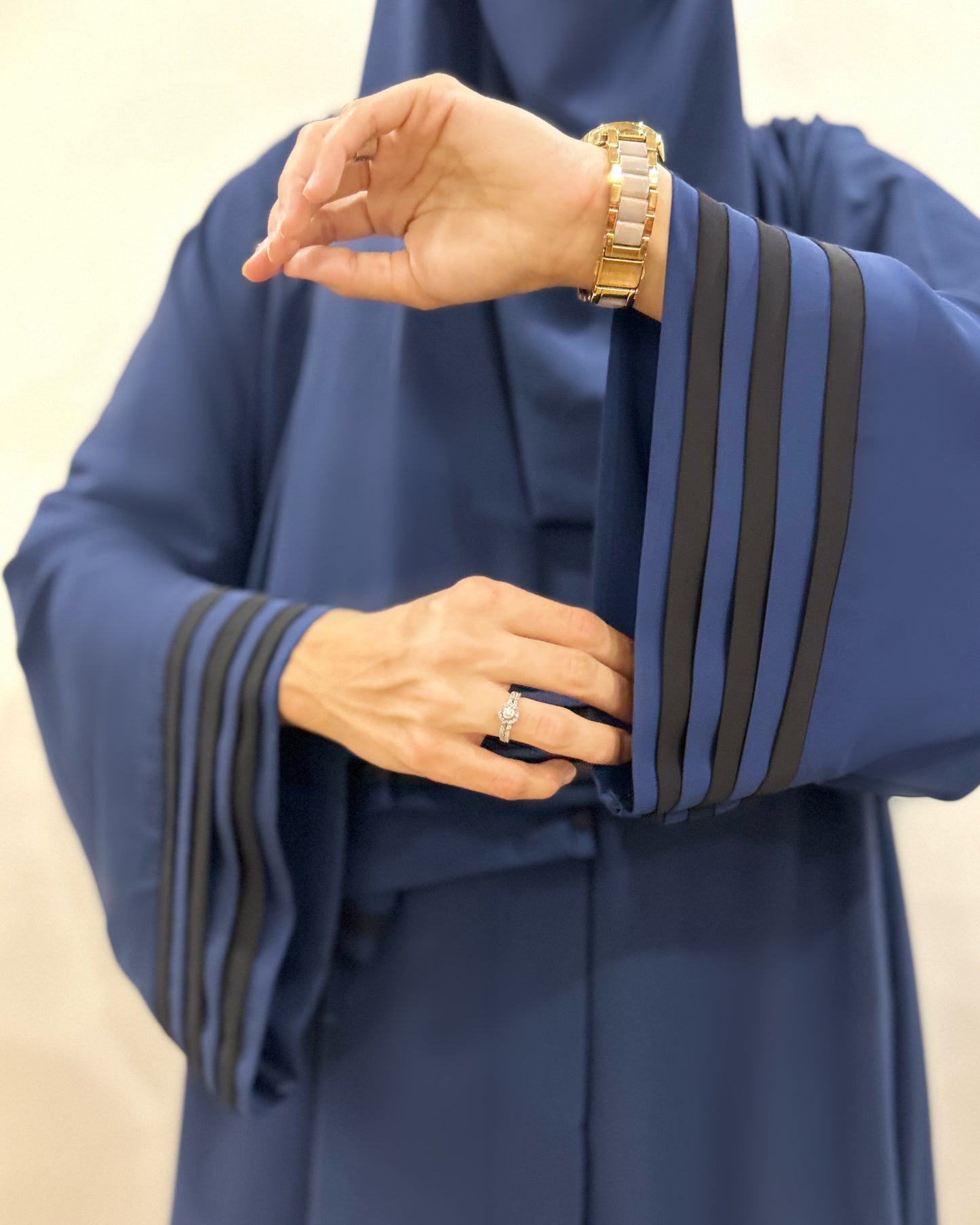 FROZEN ABAYA