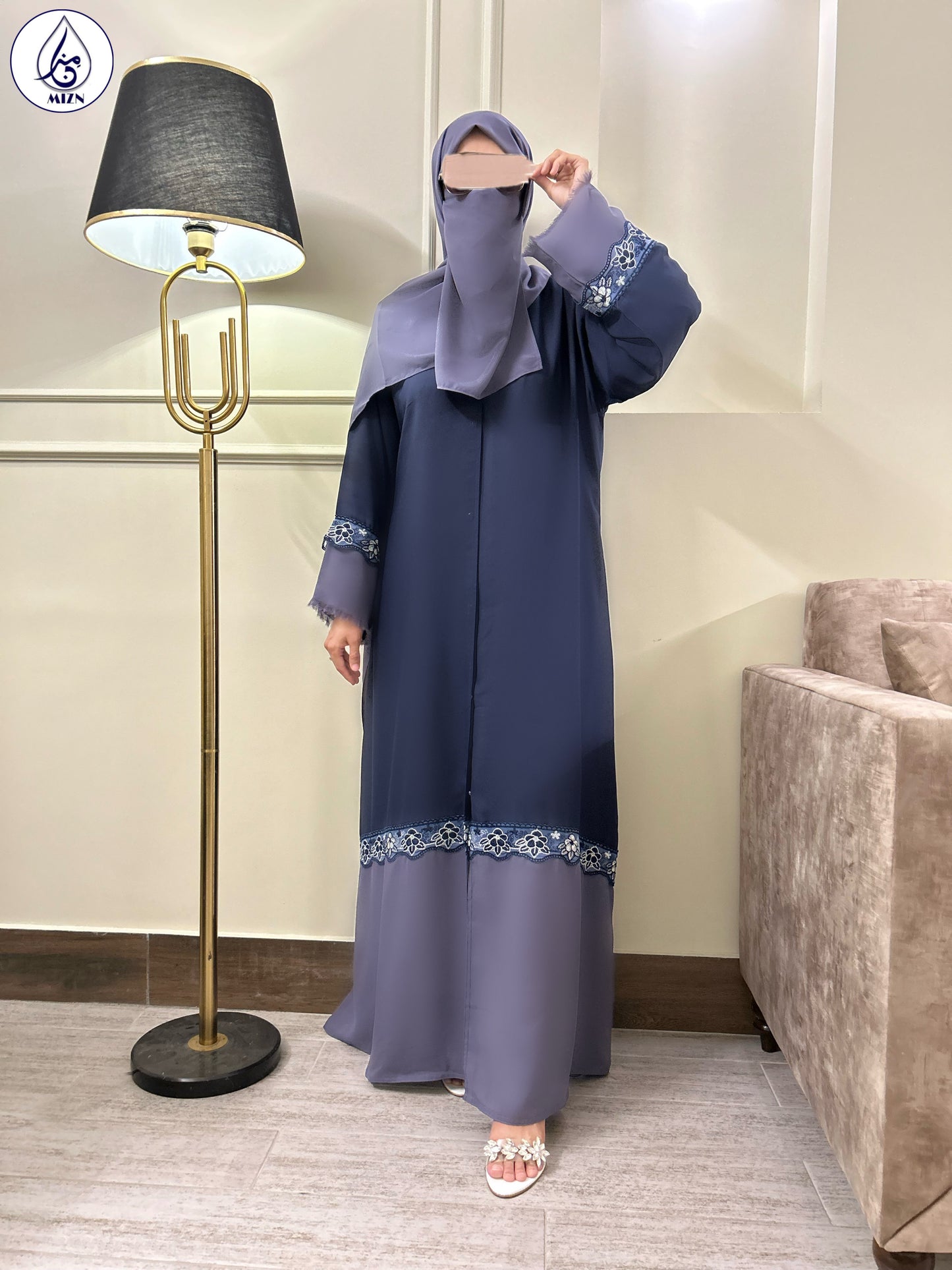 MINA ABAYA