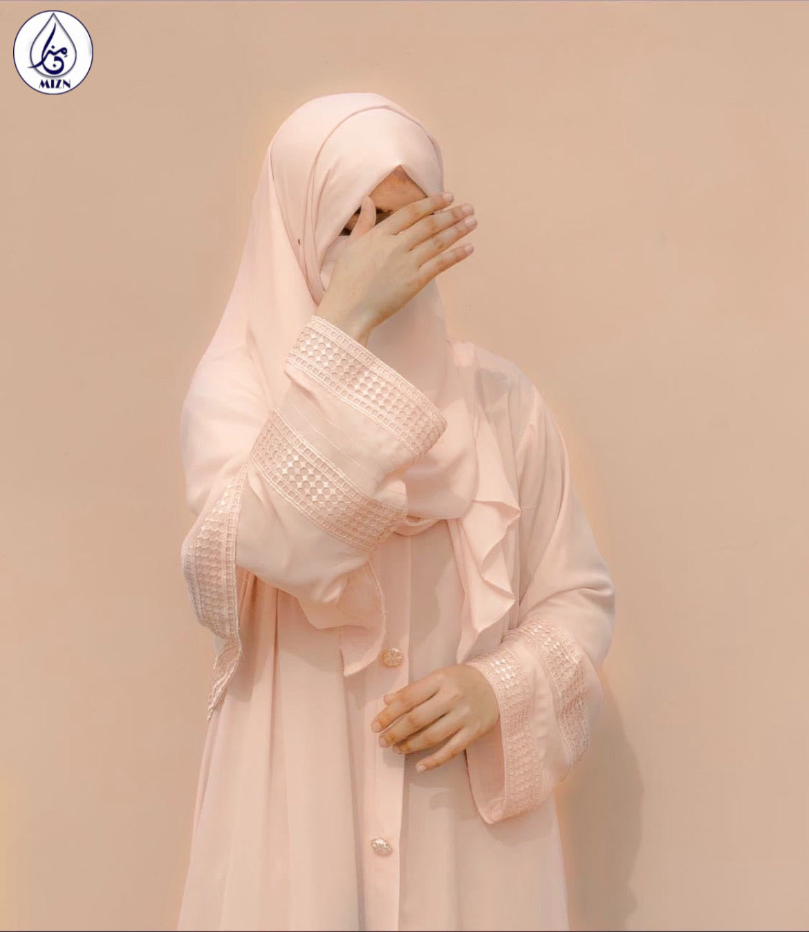 PETAL ABAYA