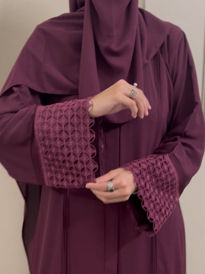 CRIMSON ABAYA