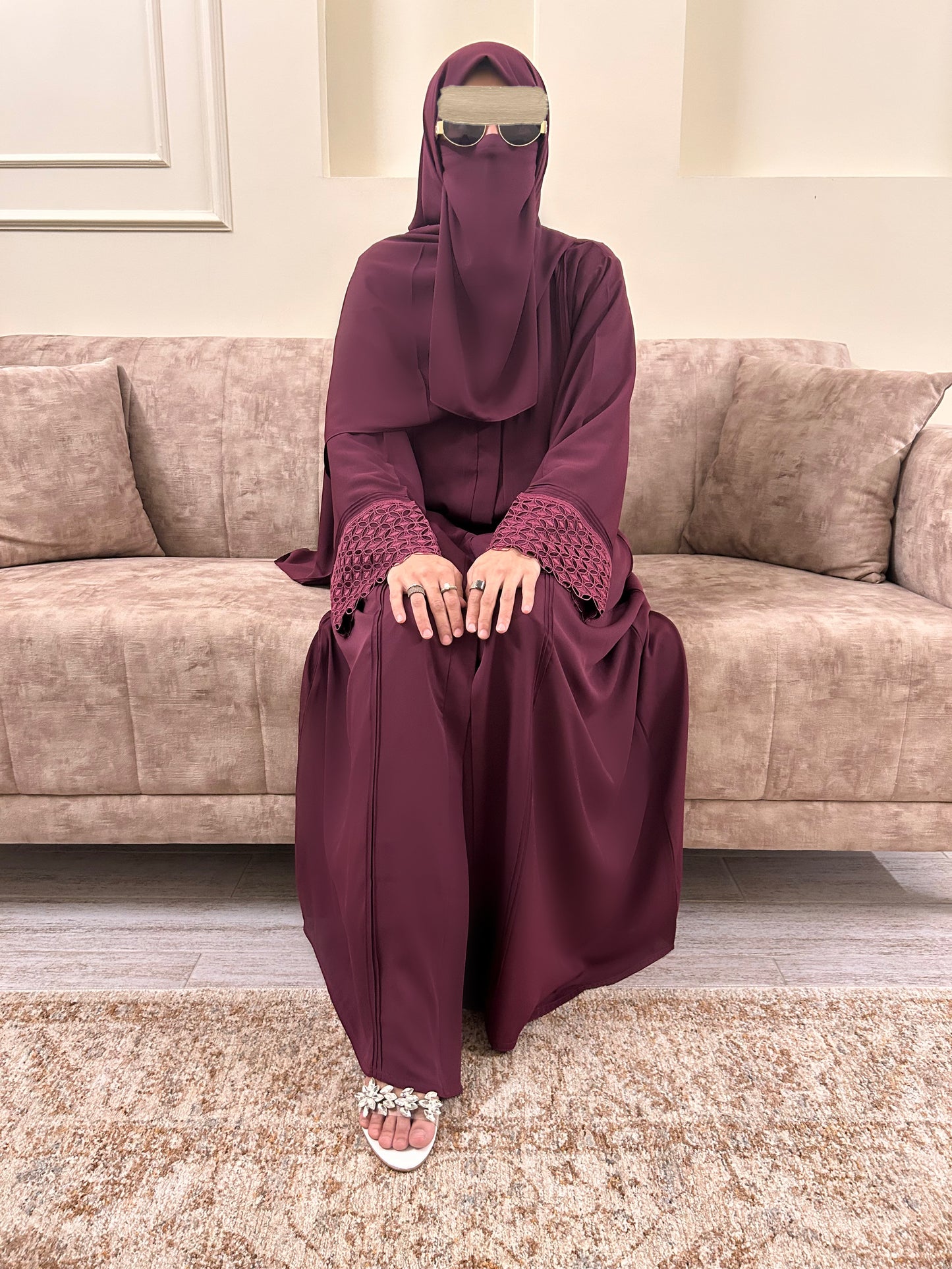 CRIMSON ABAYA