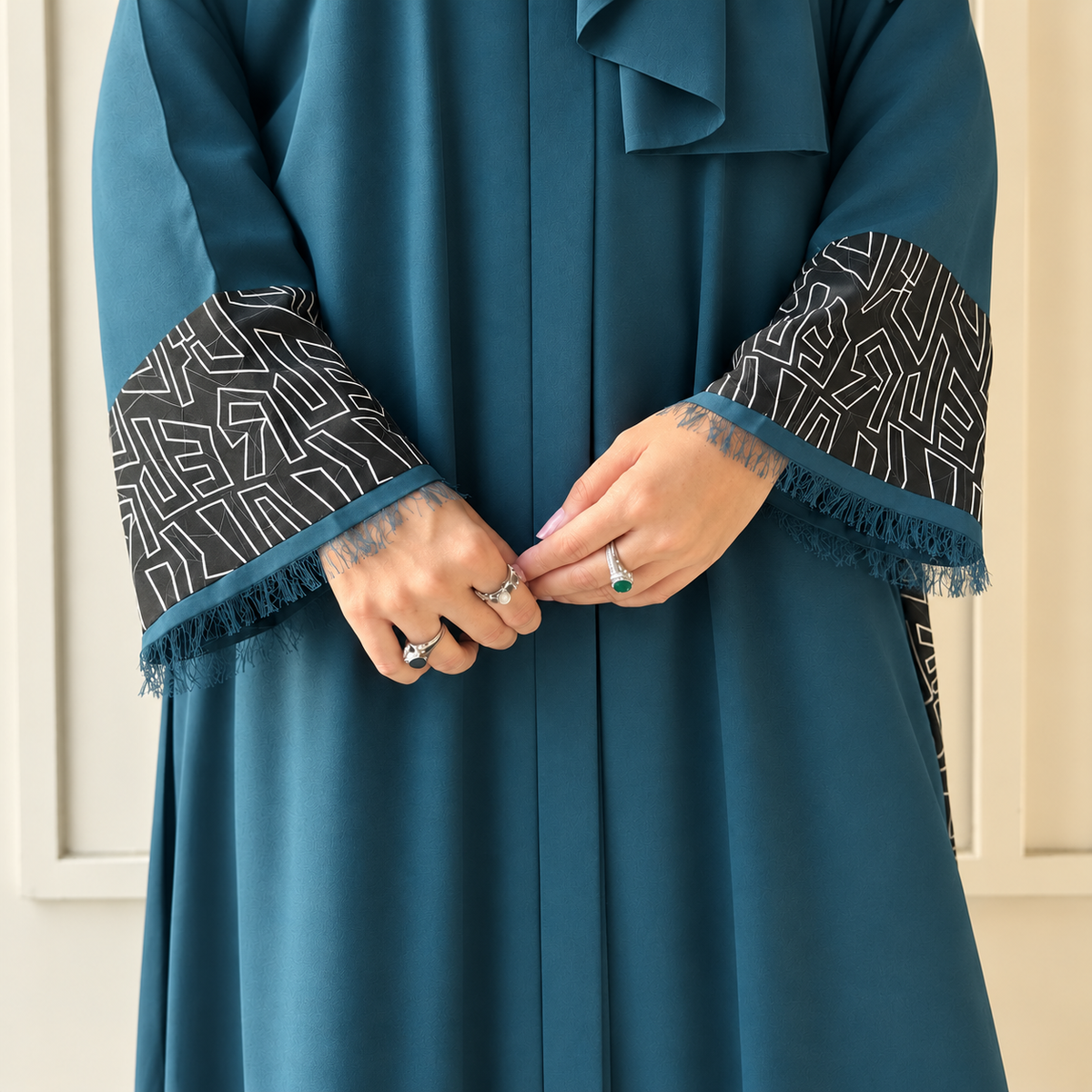 MIYA ABAYA
